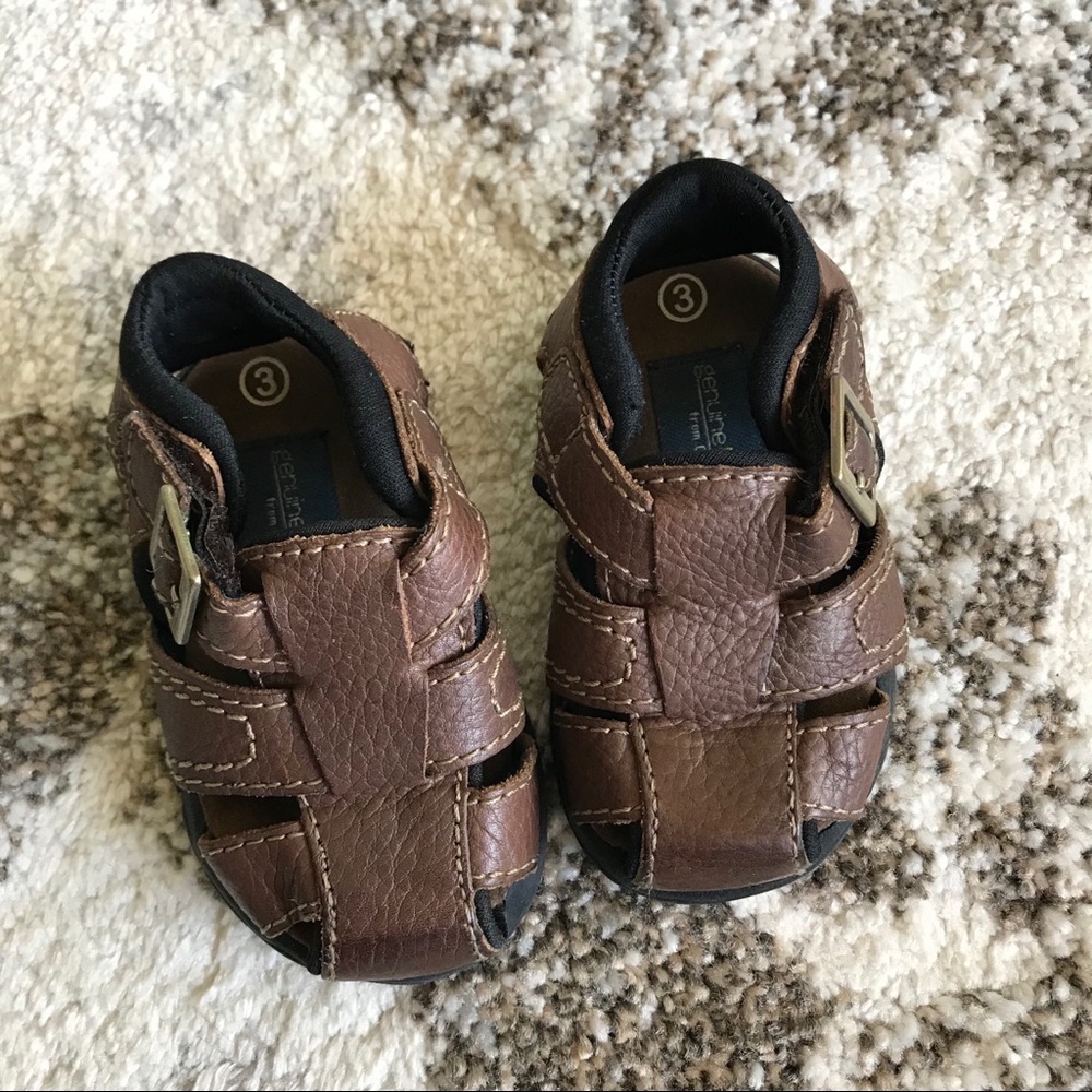 Size 3 boy brown summer sandals